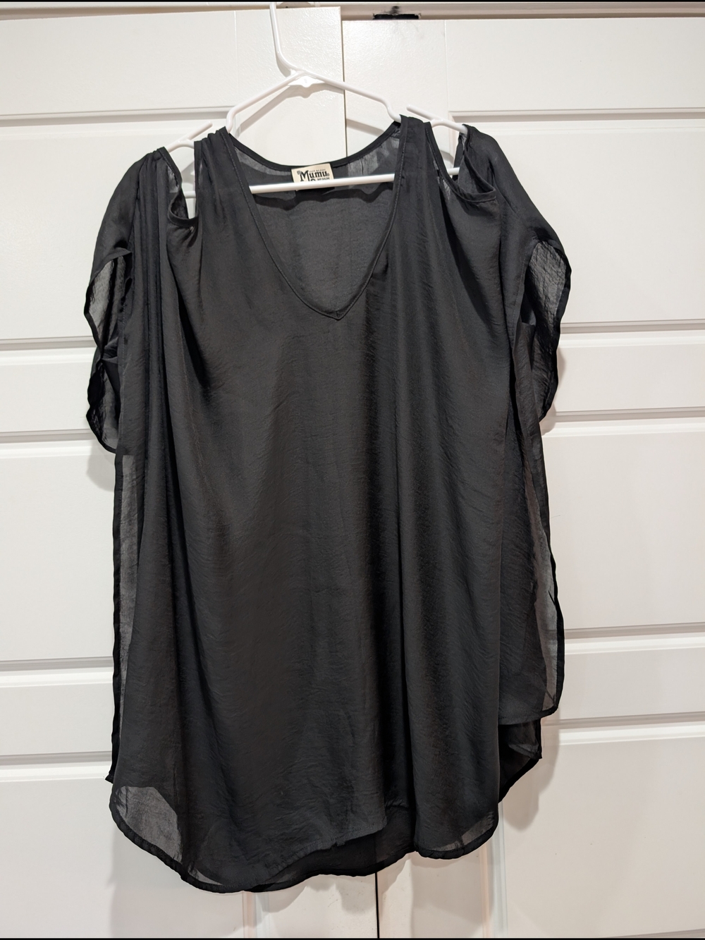 Show Me Your MuMu Black Cold Shoulder Batwing Blouse EUC